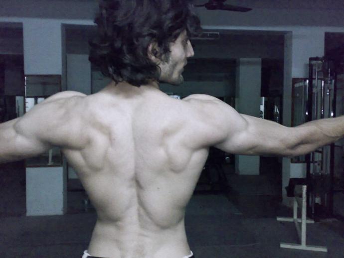 Do Women find lean Muscular Men attractive??