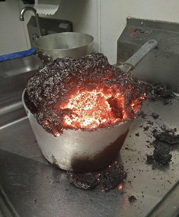 Is there any girl who Donβt know cooking? If yes, describe your worst failure π. If no, how much recipes do you know?