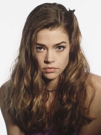 Is it physically possible for a girl to be hotter than Denise Richards back in the 90s?