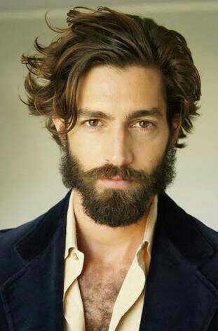 Girls would you prefer manly man or girly man??