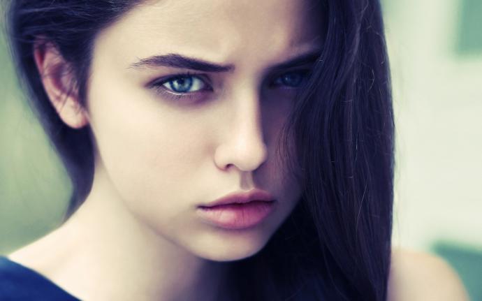 What size lips do you like the best on someone?