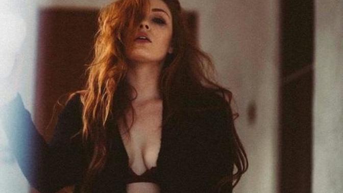 Do you think that women wear revealing clothes to get attention from men?