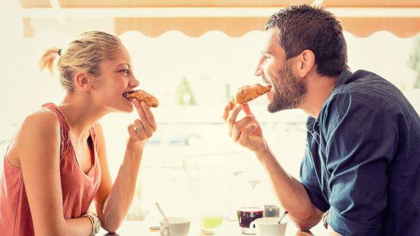 Does it matter what your partner eats on a date?