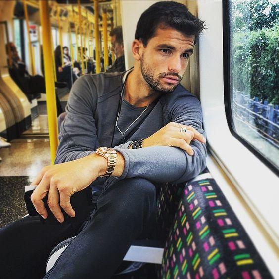 Girls, would you find this guy attractive/hot?