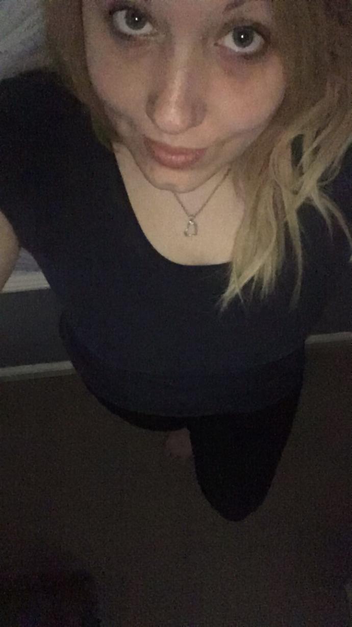 Do guys really prefer women with no makeup?