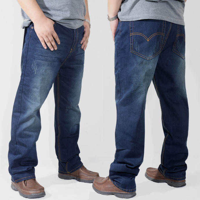 What jeans/pants do girls love most to see on man?