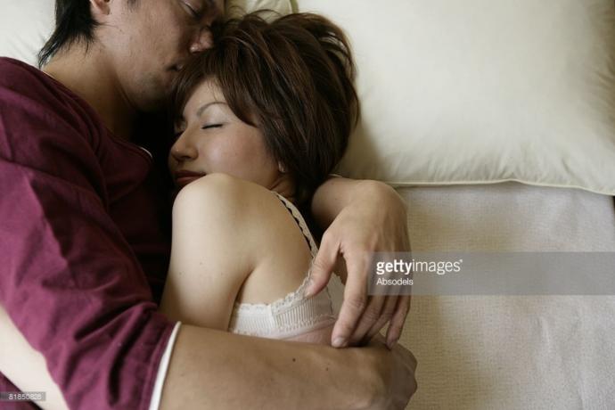 you guys get pleasure by taking your girlfriend on your arms,and feeling protective thinking She look so pure,and fragile and you feel like a white knight?