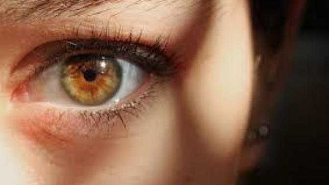 How to lighten you eyes ( no contacts) ? Your dark brown eyes to hazel?