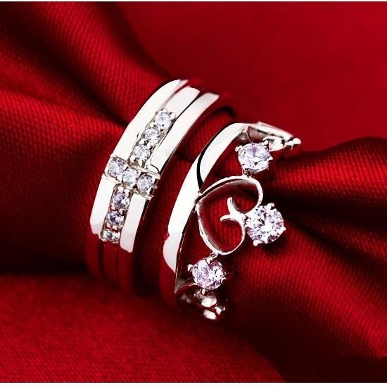 Should women AND men wear engagement rings?