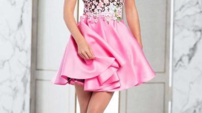 What should I wear for First Prom?