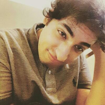 How do i look ? Will u girls wanna date me 😉?