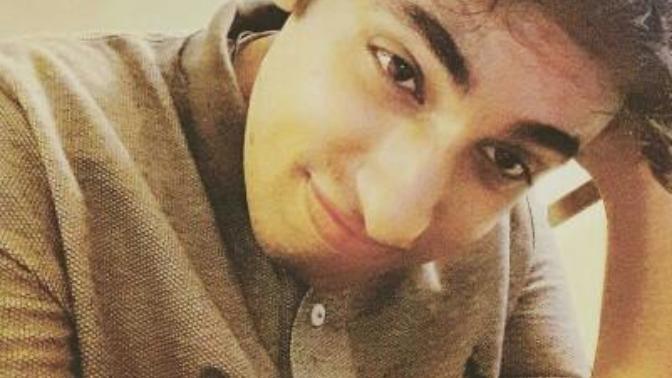 How do I look? Will u girls wanna date me 😉?