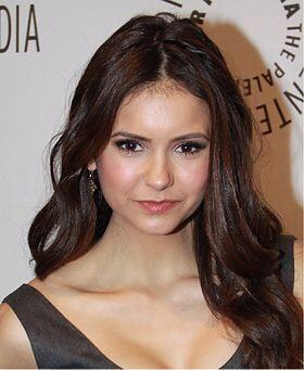 Am I the only one who think that Nina dobreve is overrated?