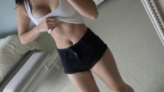 Do these count as abs? Are abs on a girl attractive or nah?