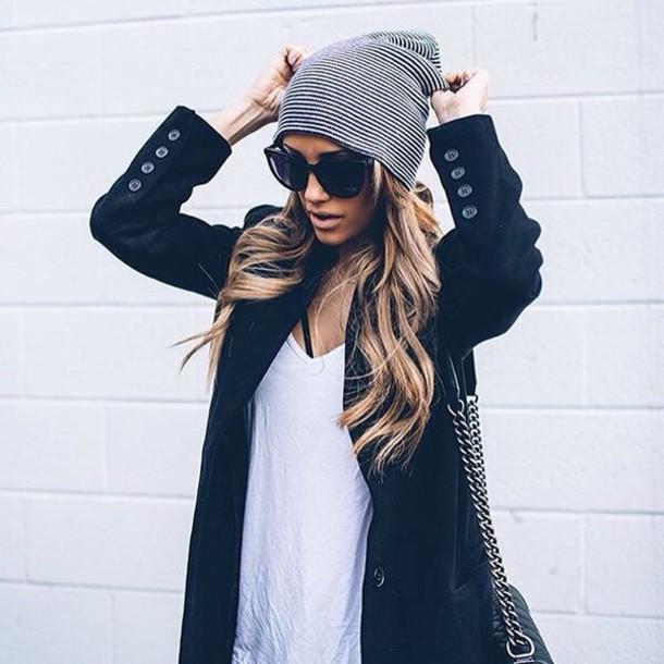 Beanie + sunglasses, yes or no ? 