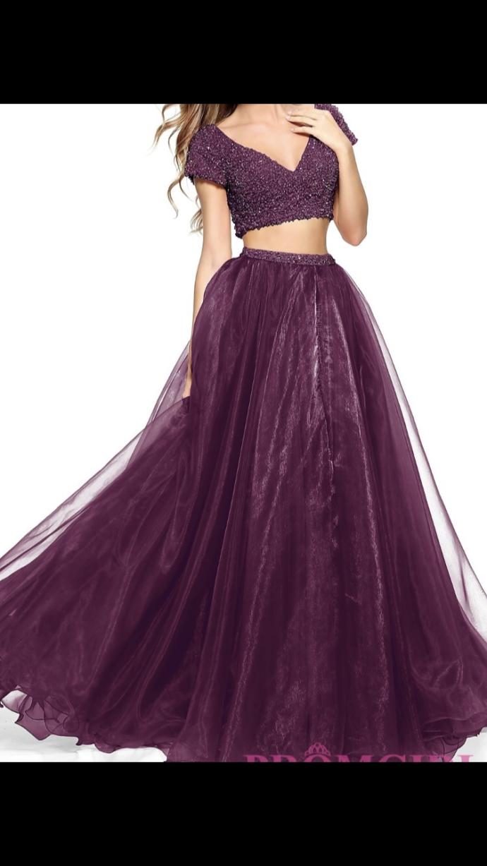 Final round of prom dresses?