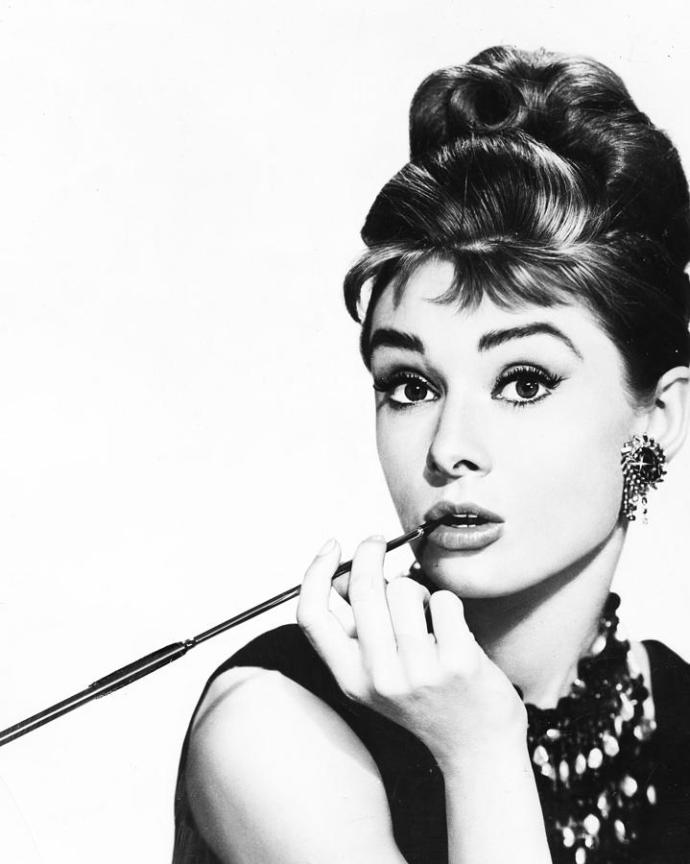 Do you think that the classic beauties are more attractive than the current ones today?