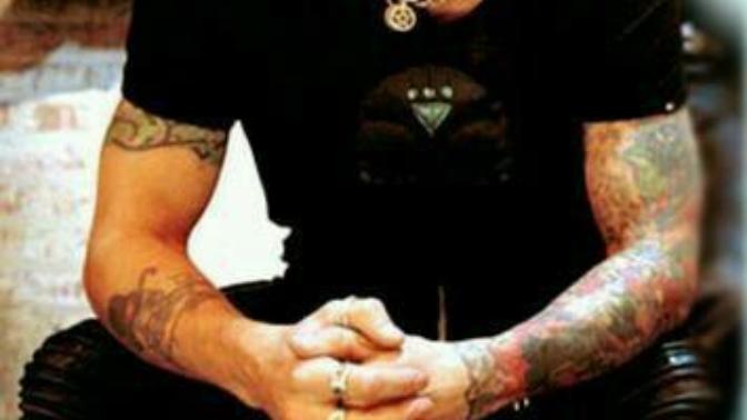 Do you think Sully Erna from Godsmack used to be sexy?