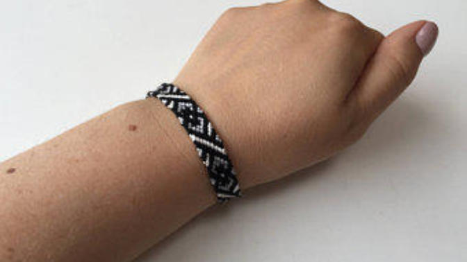 Wearing bracelets in relationship?
