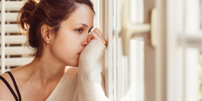 Guys, Should I announce my miscarriage to the dad (FWB) ?