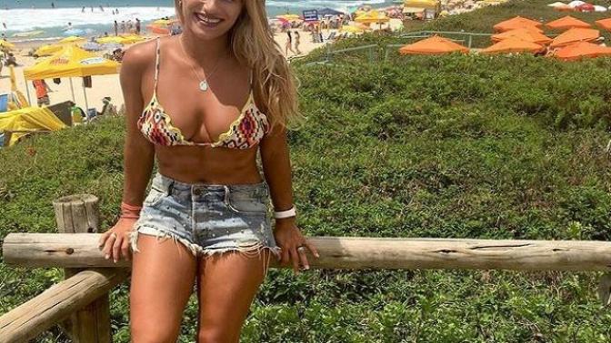 Girls, Do white women like wearing very short low rise denim shorts? Do you like it when your legs are exposed too much?