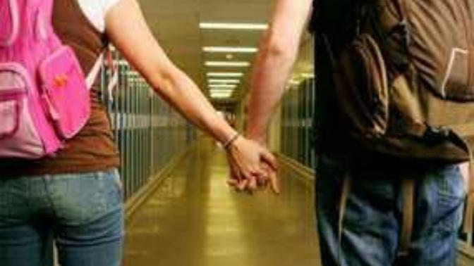 Is dating in high school worth it?