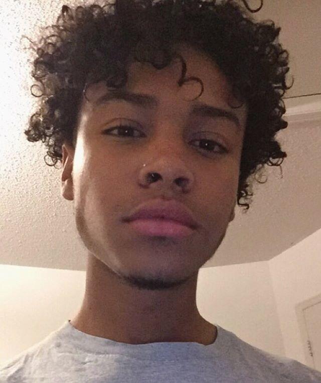 Girls, rate this guy 1-10 on looks?
