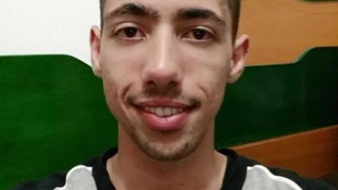 I am a single 19 year old guy who is having thoughts about getting into a relationship again, any girls want to get to know each other better?