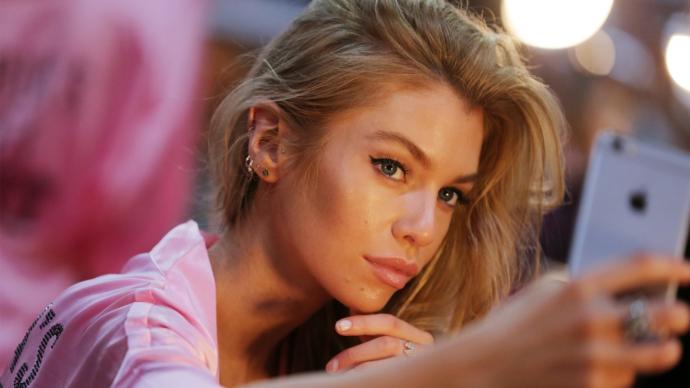 Do you think fake tans make people more attractive?
