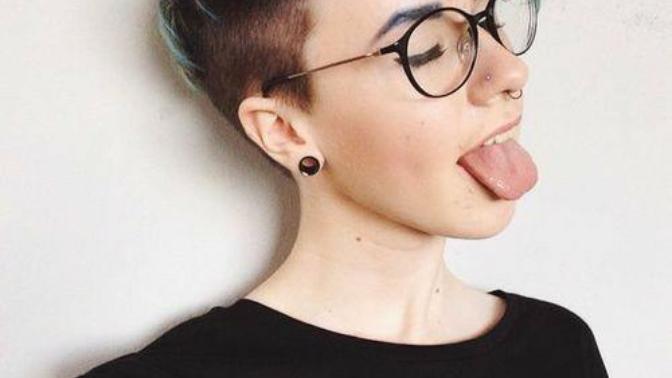 How many guys like girly girls compared to tomboys?