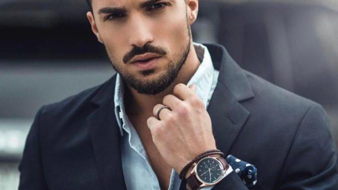 Girls, do you think blonde highlights like this look good or bad?