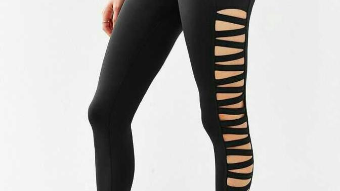 Ladies, I need your design input on leggings. May I pick your brain?