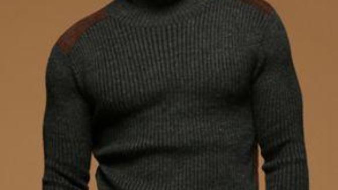 Who looks better in A turtle neck, guys or girls?