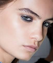 Who do you think has better eyebrows?