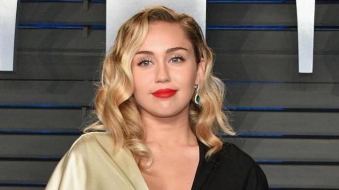 Am I the only one who finds Miley Cyrus very unattractive?
