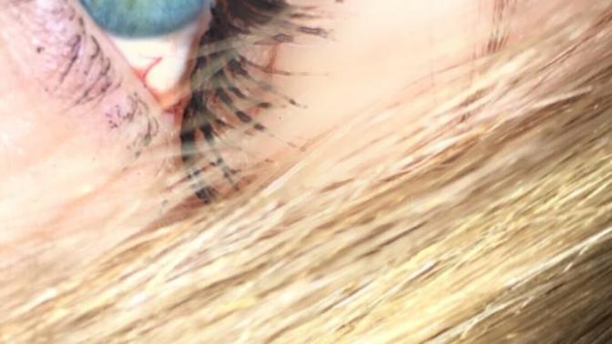 What color eyes do you have/ and or want? (Send pics if ya want🙃)?