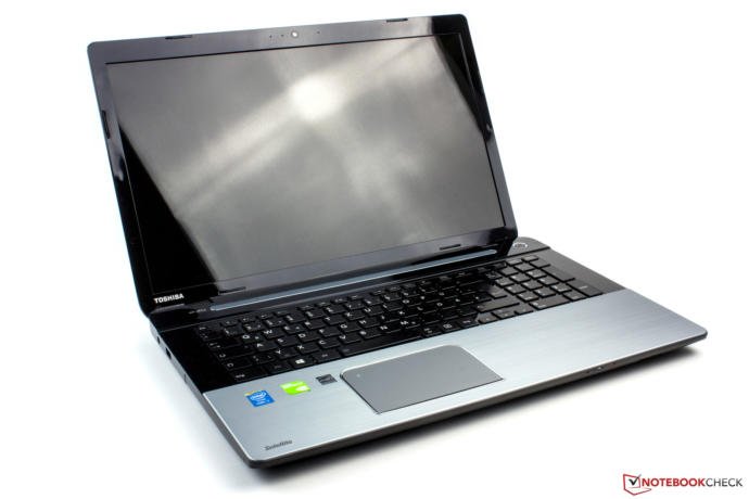 Toshiba S70-A-11E VS ASUS ROG GL553VE-DS74?