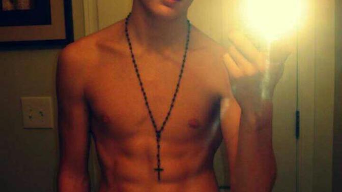 Why most American teenage boys have long hair?