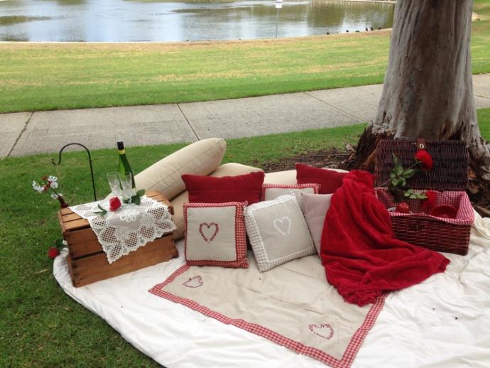 Tag a gager that you would like to go on a romantic picnic with?