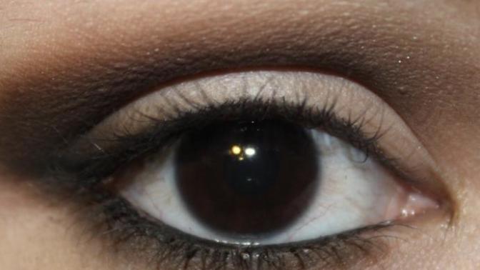 What is the color of your eyes?
