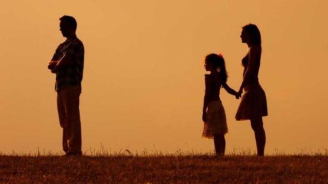 Girls, if you are daughters of emotionally distant fathers, did it affect your relationship with men?