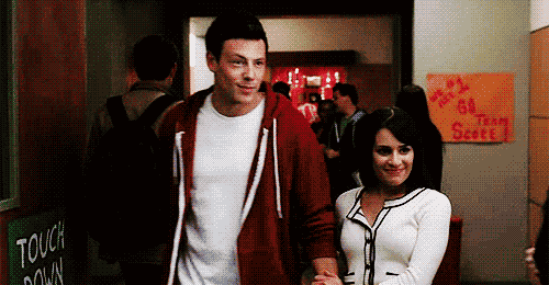 Girls, how would react if at the end of a first date, instead of a kiss, the guy gives you a fist bump?