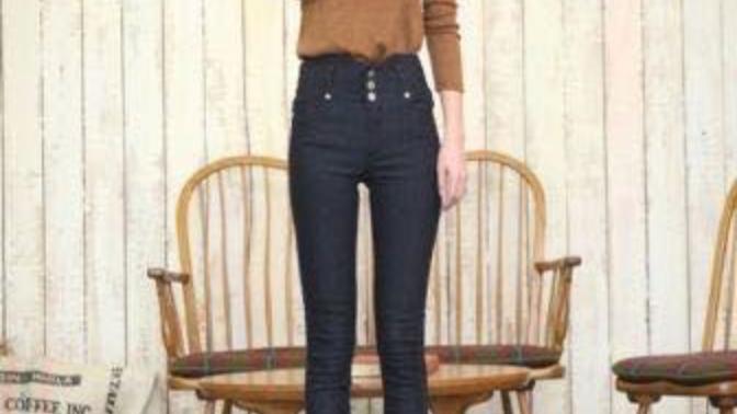 Is there a condition similar to anorexia but for tallness?