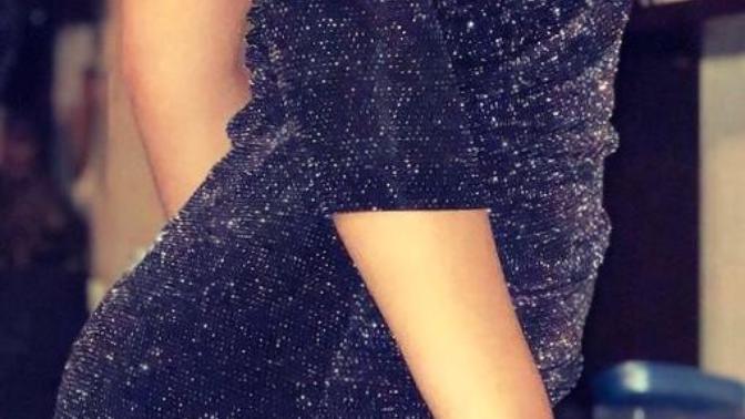 Do I look sexy in this dress?