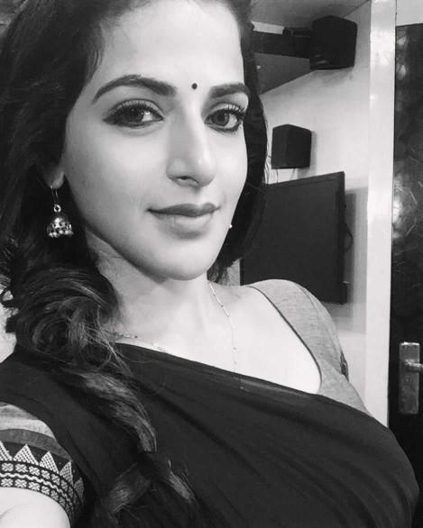 Ishwarya Menon - What's her boob size??