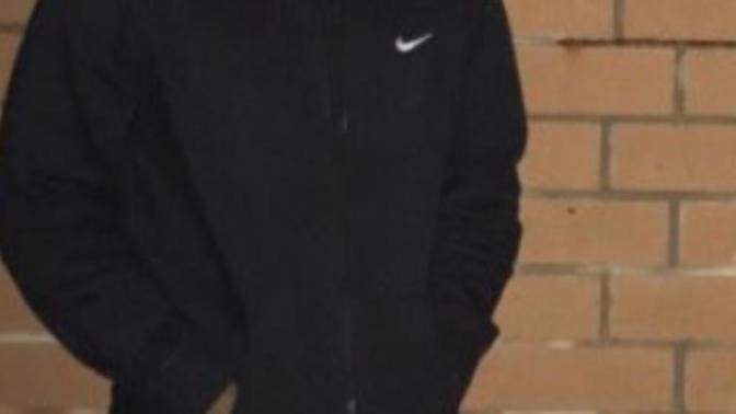 Girls rate my two friends out of 10 based on looks honestly and who do you think is better looking? I put two pictures of both of them?