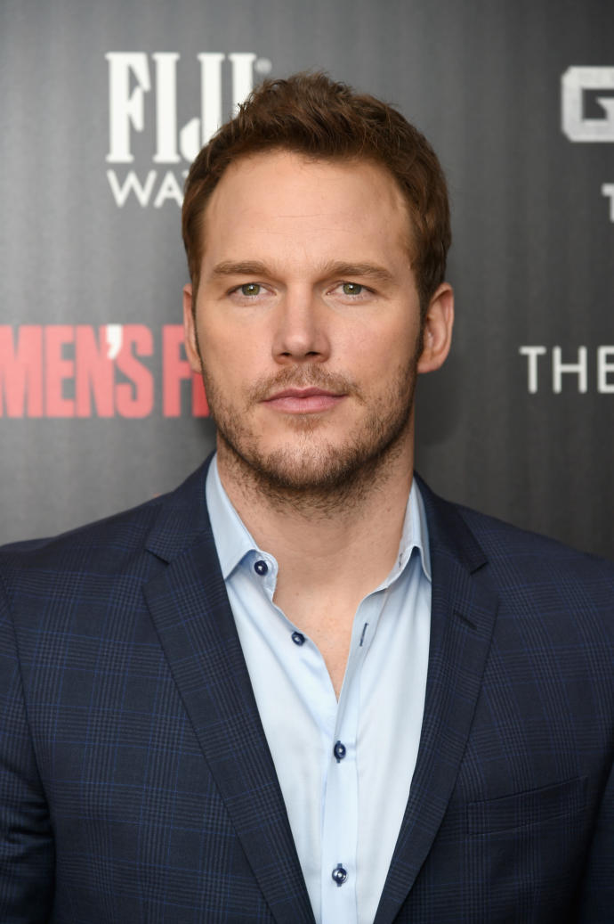 Do you consider Chris Pratt to be hot (current/recent pictures attached)?