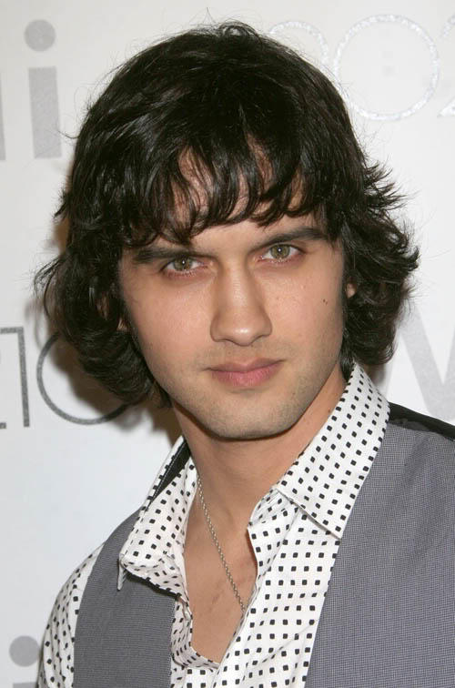 Girls, Girls rate the look of this actor out of 10?