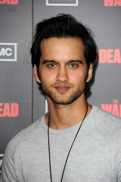 Girls, Girls rate the look of this actor out of 10?