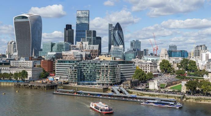 Living in the same city all your life: yes or no?and why?